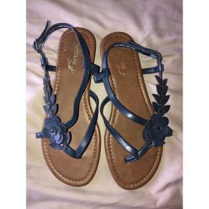 Flowered sandals